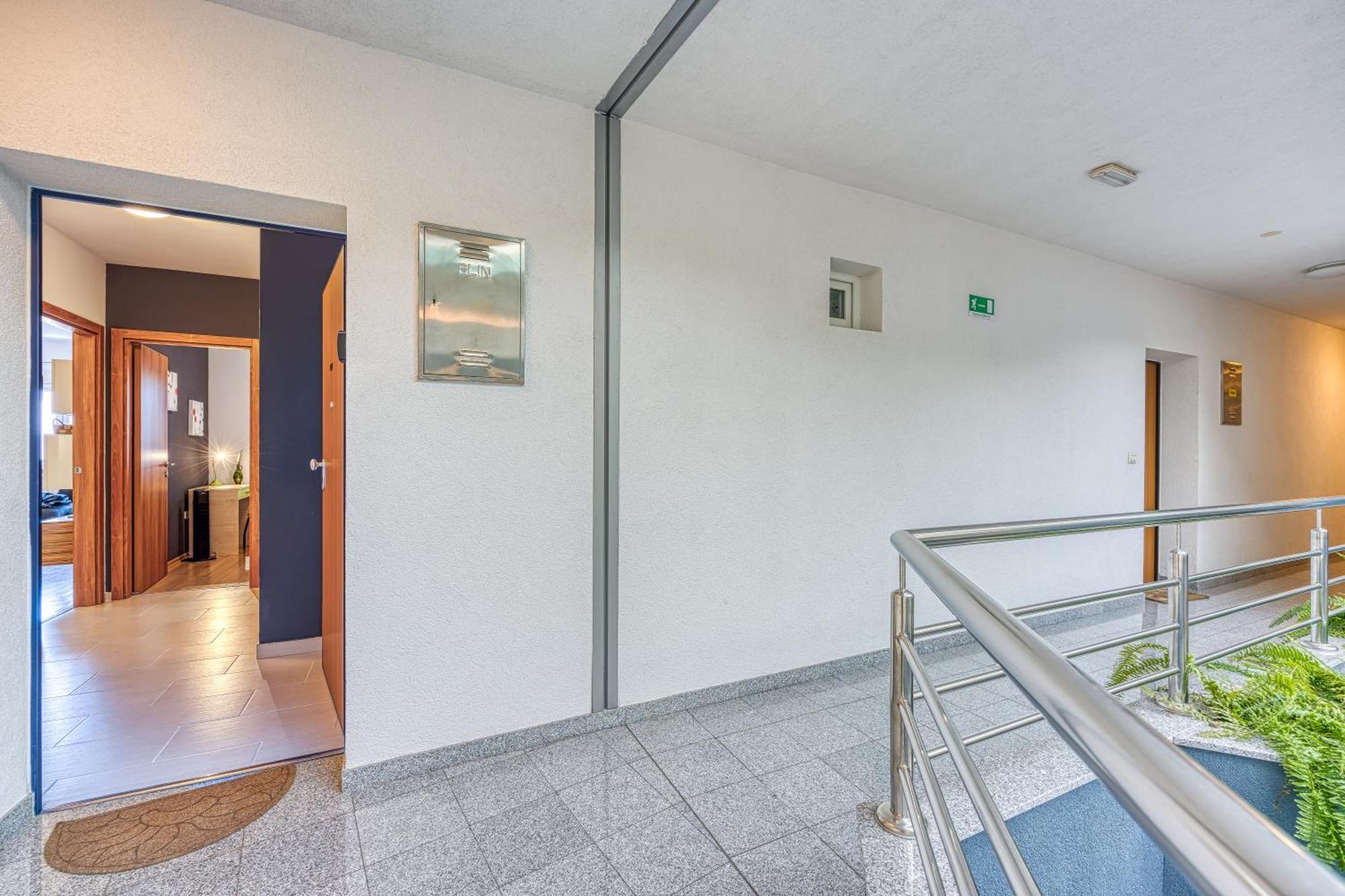 Apartment Dea - Three Bedroom Apartment Pula Exterior foto